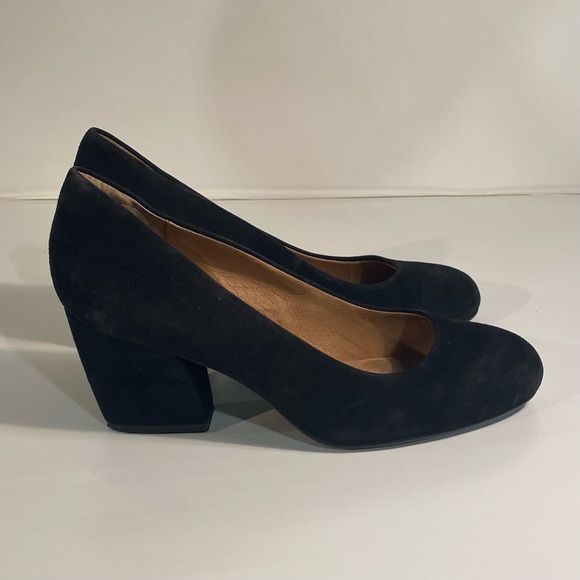 Softt Medina Black Suede Pumps Size 9.5 - Picture 3 of 10